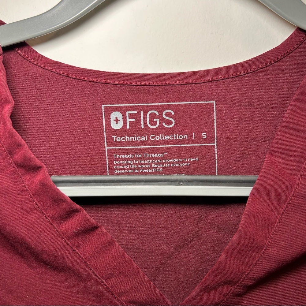 Figs Catarina One-Pocket Scrub Top Burgundy Size Small - Picture 6 of 9